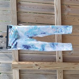 🏵️ Victoria's Secret Pastel 7/8 Leggings NWT 🏵️